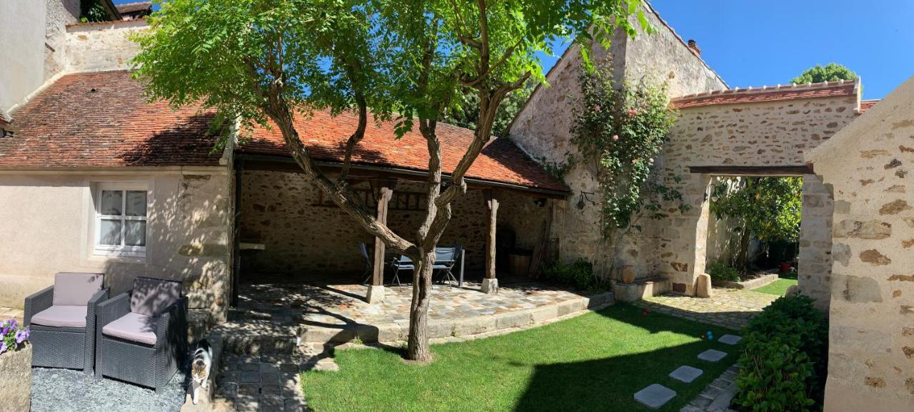 La Maison D'Emilie - Chambres D'Hotes Chaumes-en-Brie Esterno foto