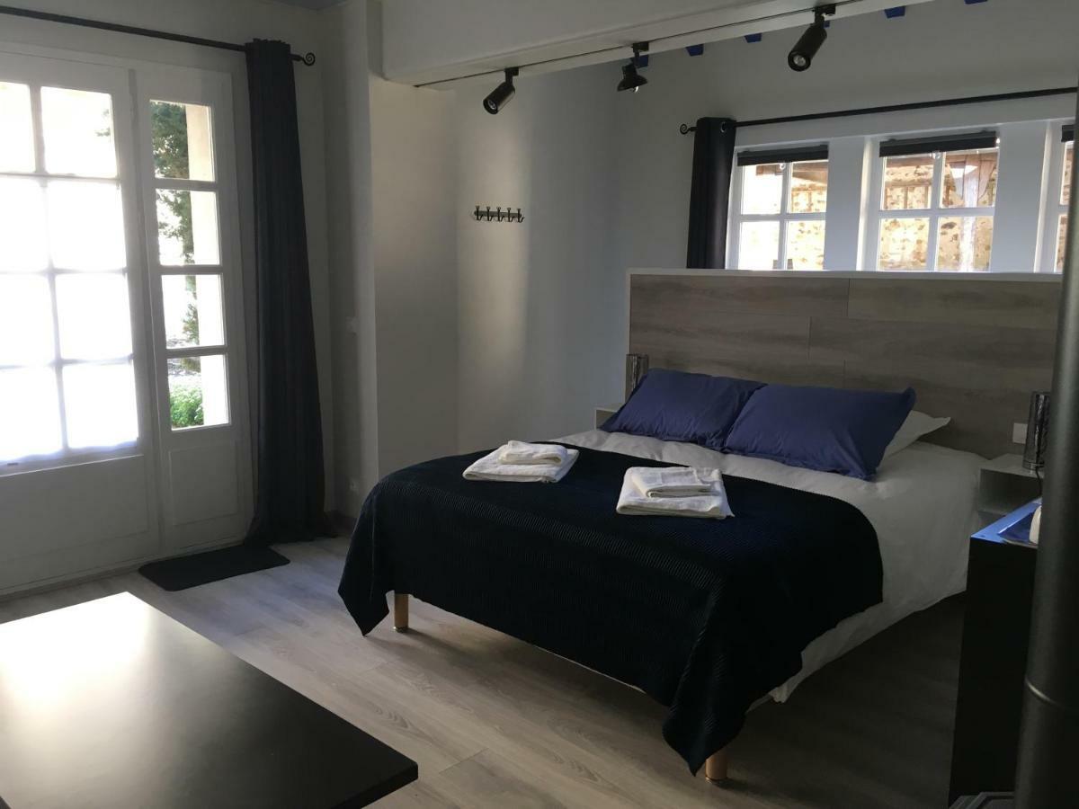 La Maison D'Emilie - Chambres D'Hotes Chaumes-en-Brie Esterno foto