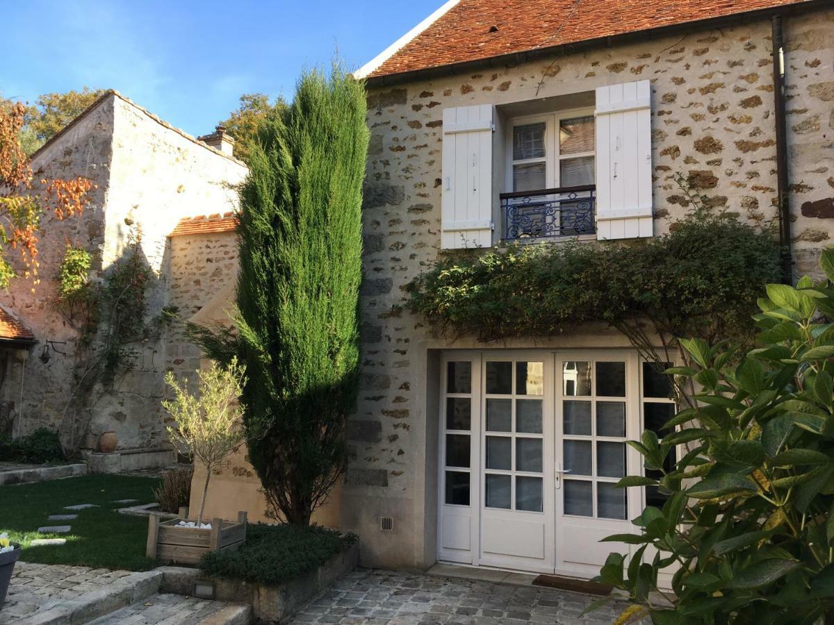 La Maison D'Emilie - Chambres D'Hotes Chaumes-en-Brie Esterno foto