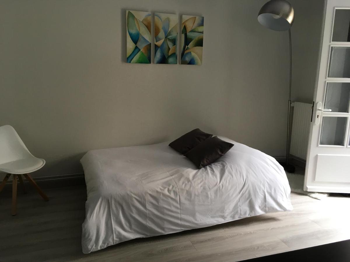 La Maison D'Emilie - Chambres D'Hotes Chaumes-en-Brie Esterno foto